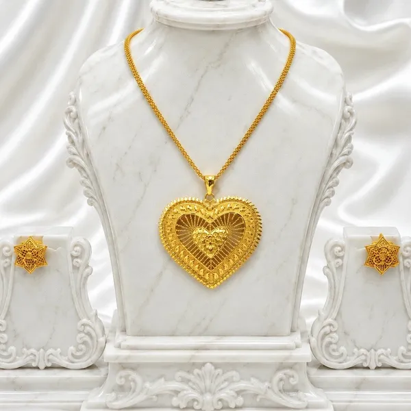 Gold_Micro_Plated_Heart_Motif_Statement_Pendant_Necklace_Set