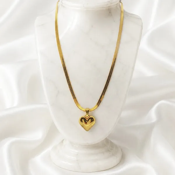 Gold_18K_Plated_Snake_Chain_Solid_Heart_Pendant_Necklace_For_Women