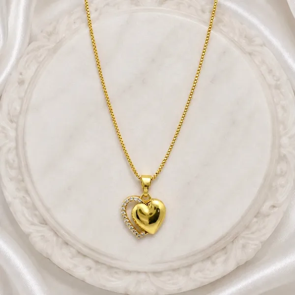 Gold_18K_Plated_Heart_Pendant_American_Diamond_Necklace_For_Women