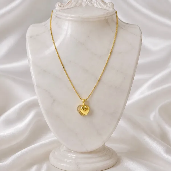 Gold_18K_Plated_Heart_Pendant_American_Diamond_Necklace_For_Women