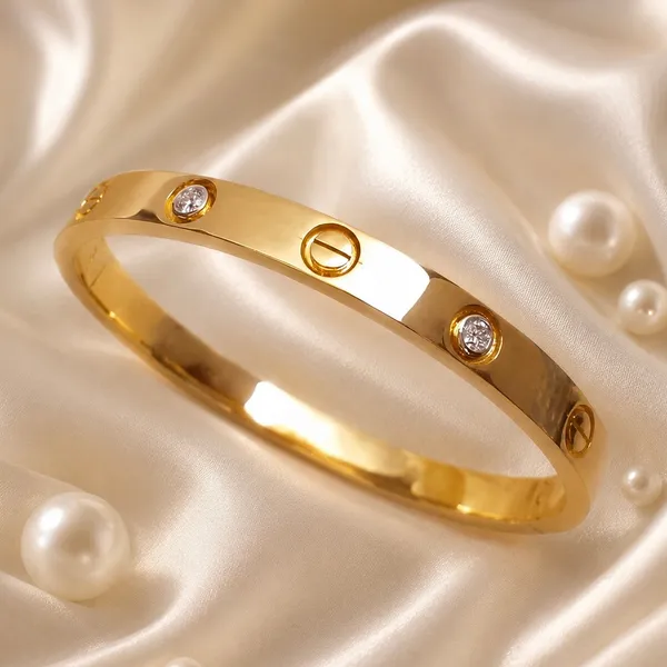 Gold_18K_Plated_Crystal_Studded_Anti-Tarnish_Bracelet_For_Women