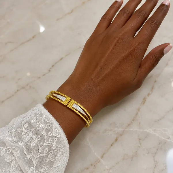 Gold_18K_Plated_Crystal_Studded_Anti_Tarnish_Bracelet_For_Women