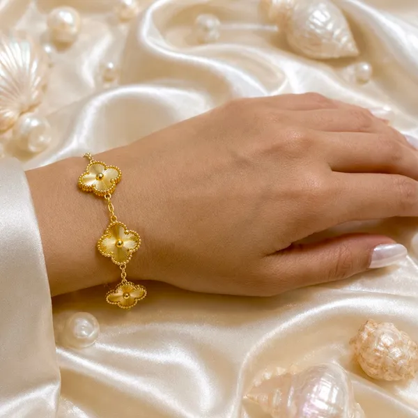 Gold_18K_Plated_Clover_Motif_Chain_Bracelet_For_Women