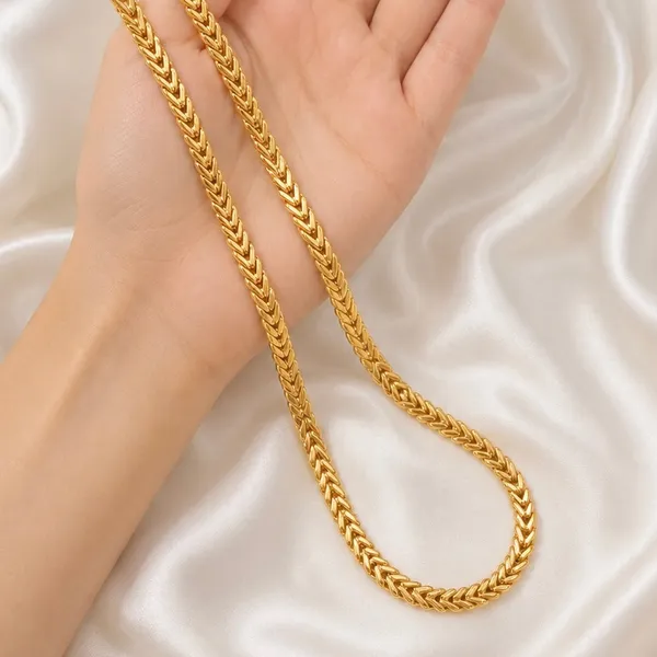 Gold_Micro_Plated_Interlocking_Floral_Link_Neck_Chain_For_Women