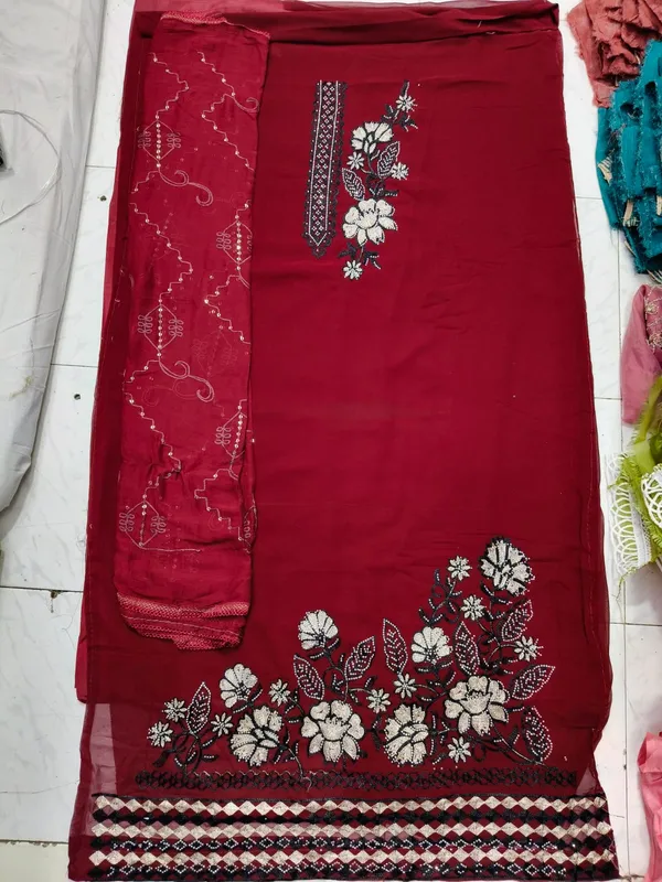 Maroon_Georgette_Floral_Embroidered_Unstitched_Suit_For_Women