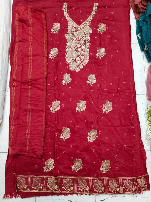 Maroon_Cotton_Zari_Floral_Embroidered_Unstitched_Suit_For_Women