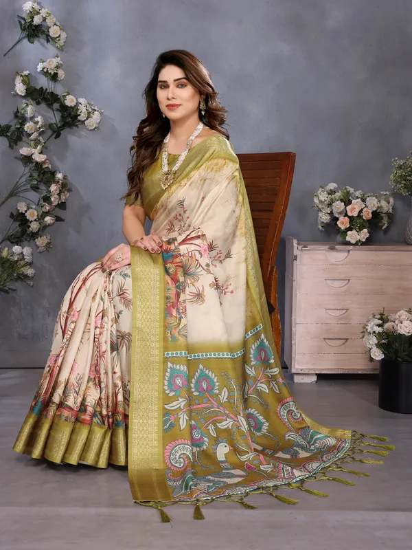 Cream_Cotton_Silk_Floral_Printed_Saree_With_Blouse_Piece_For_Women