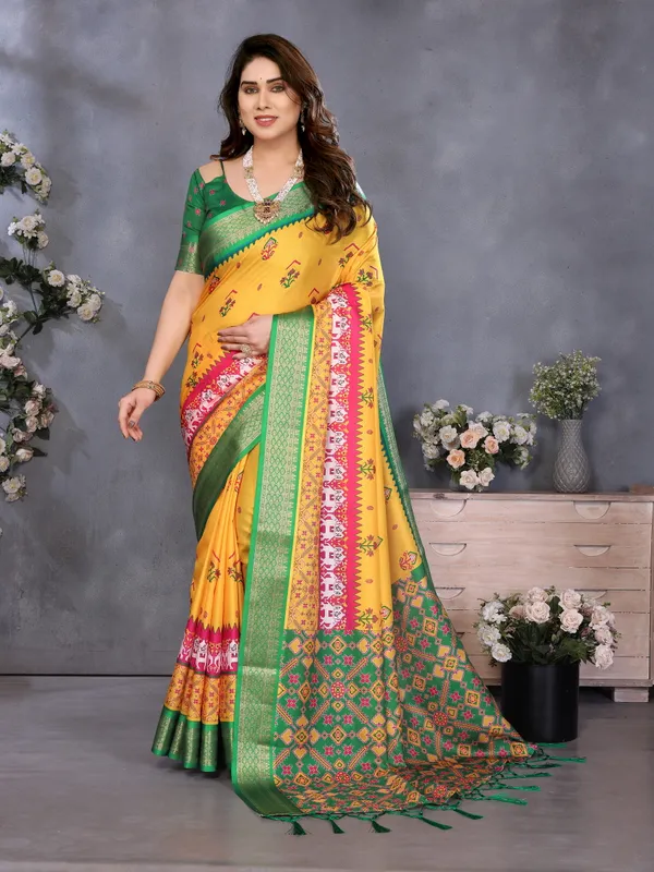 Yellow_Cotton_Silk_Traditional_Printed_Saree_With_Blouse_Piece_For_Women