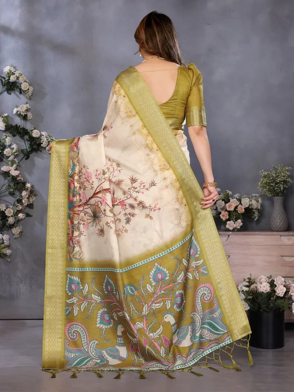 Cream_Cotton_Silk_Floral_Printed_Saree_With_Blouse_Piece_For_Women
