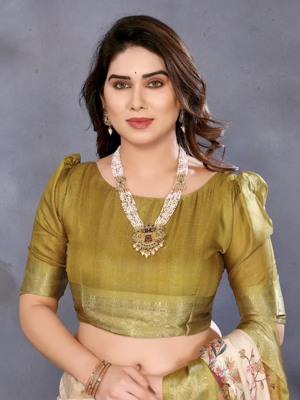 Cream_Cotton_Silk_Floral_Printed_Saree_With_Blouse_Piece_For_Women