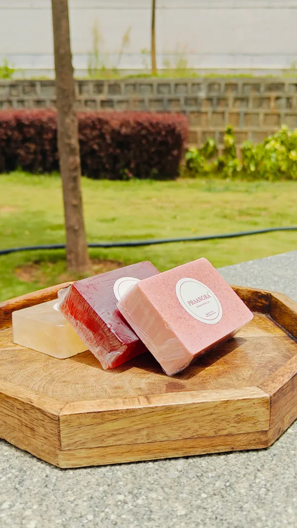 Combo_-_Detan_Kumkumadi_Glycerin_Base_Soap_+_Goat_Milk_Base_Soap_+_Natural_Loofah_Glycerin_Base_Soap