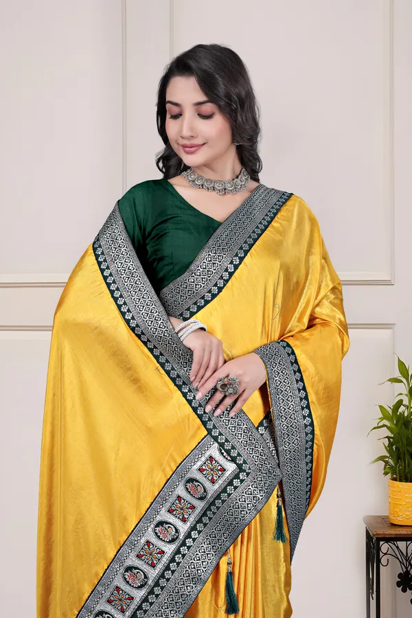 Yellow_Dola_Silk_Traditional_Saree_With_Blouse_For_Women