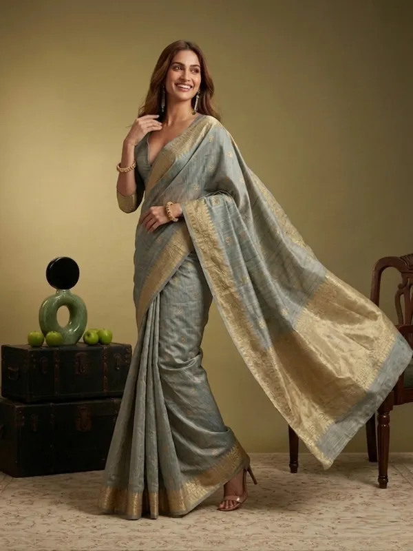 Grey_Silk_Blend_Saree_For_Women