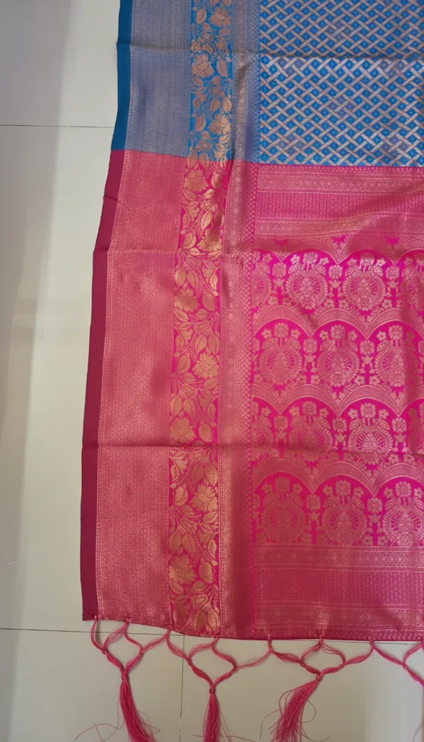 Pink_Silk_Blend_Saree_For_Women