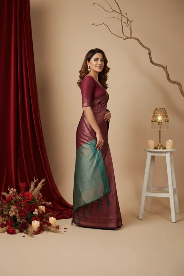Purple_Silk_Blend_Saree_For_Women