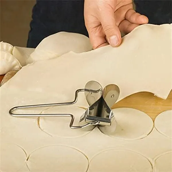 Silver_Stainless_Steel_Dumpling_Wrapper_Cutter_For_Making_Dumplings