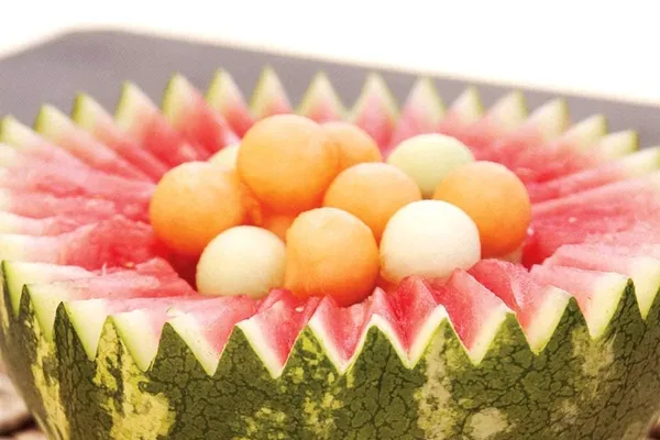 Green_Stainless_Steel_Fruit_Carving_Knife_&_Melon_Baller_For_Fruit_Carving_&_Scooping