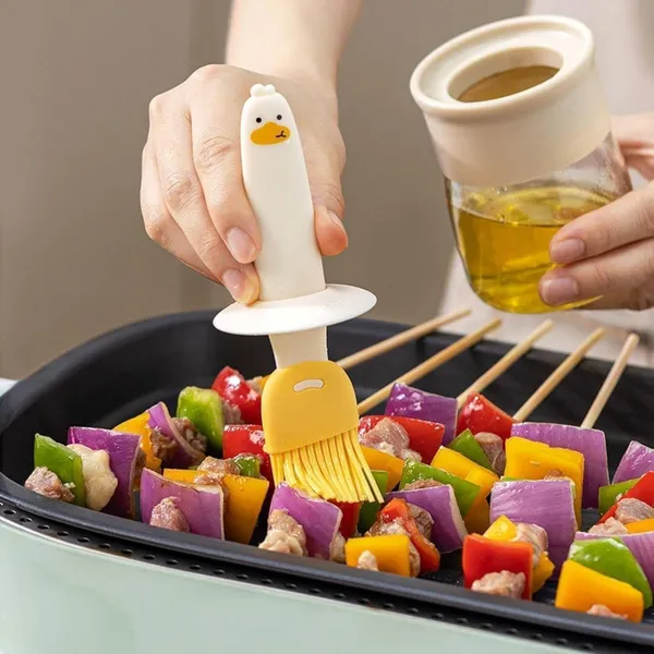 Yellow_And_Beige_Glass_+_Silicone_Oil_Dispenser_Bottle_For_Oil_Storage_&_Basting