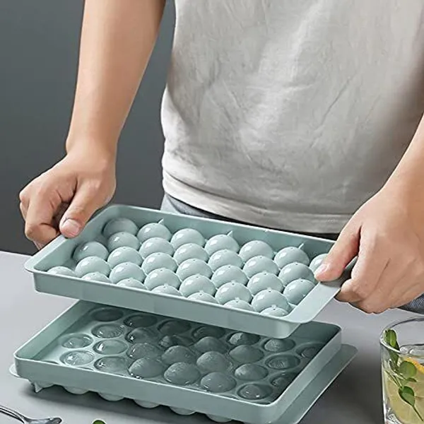 Pink_Plastic_Plastic_Ice_Cube_Tray_For_Making_Ice_Cubes_(Pack_Of_4_)