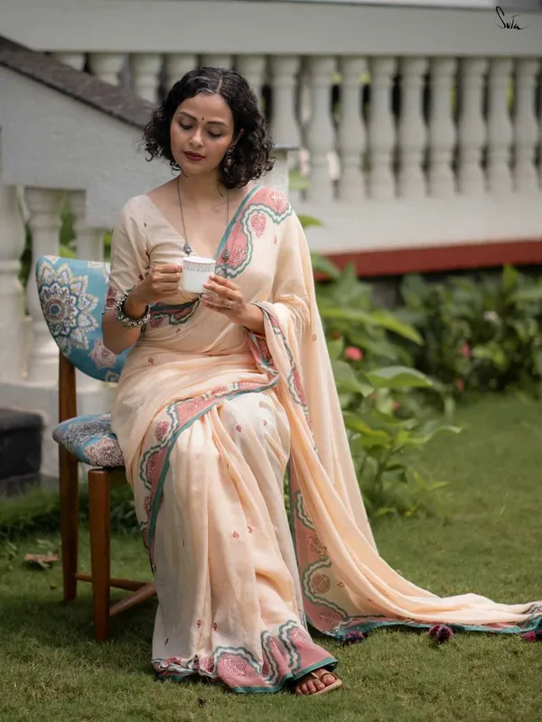 Cream_Cotton_Saree_For_Women