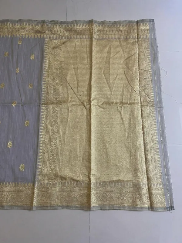 Grey_Silk_Blend_Saree_For_Women