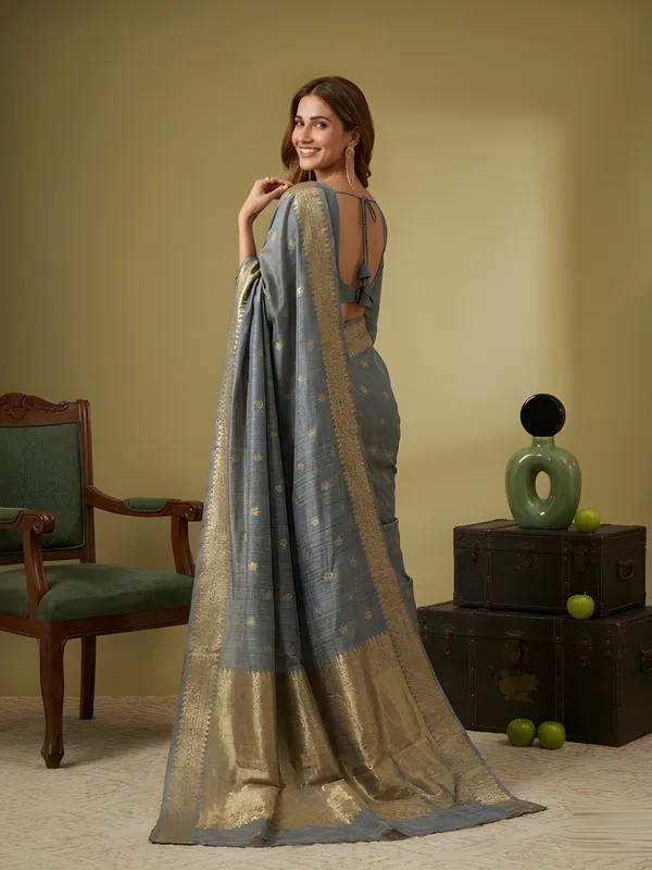Grey_Silk_Blend_Saree_For_Women