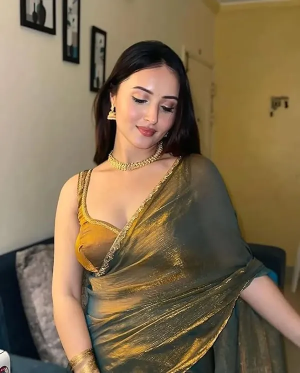 Olive_Green_Silk_Blend_Saree_For_Women