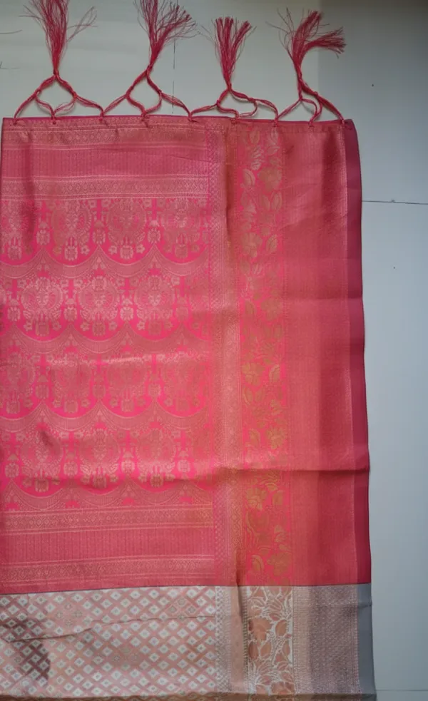 Pink_Silk_Blend_Saree_For_Women