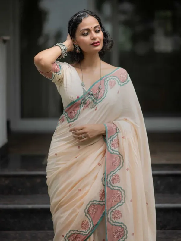 Cream_Cotton_Saree_For_Women