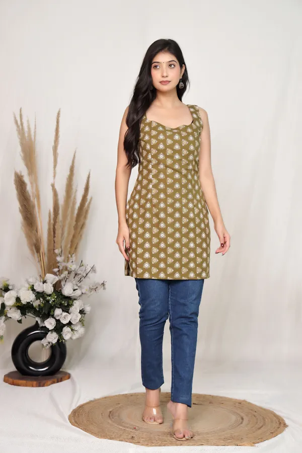 Olive_Green_Cotton_Floral_Print_Sleeveless_Kurta_For_Women