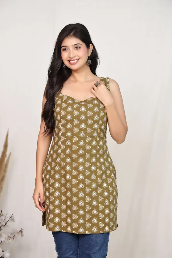 Olive_Green_Cotton_Floral_Print_Sleeveless_Kurta_For_Women