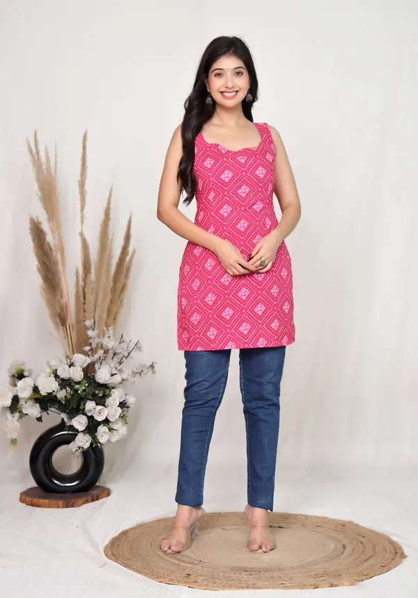 Pink_Cotton_Sleeveless_Geometric_Floral_Print_Kurta_For_Women