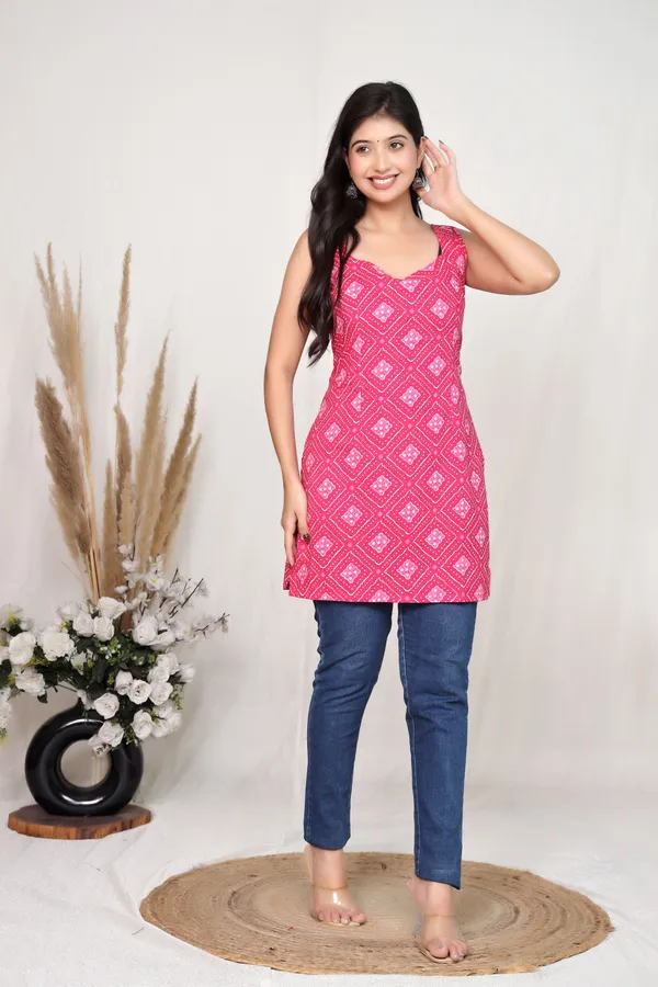 Pink_Cotton_Sleeveless_Geometric_Floral_Print_Kurta_For_Women