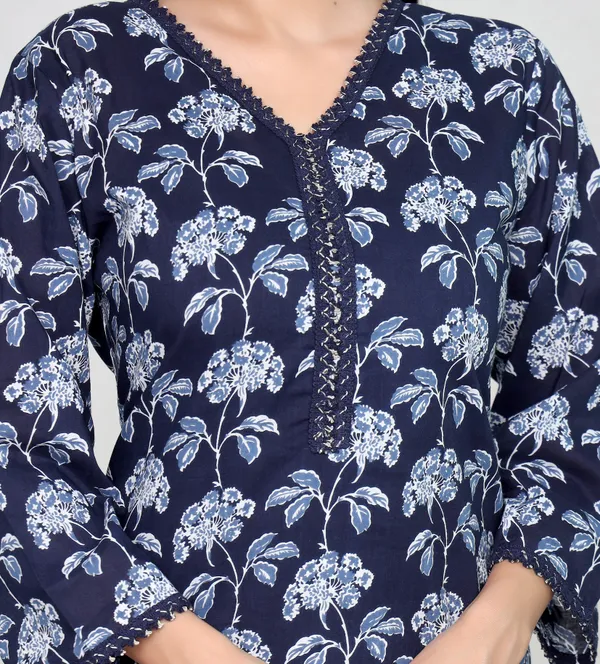 Navy_Cotton_Straight_Floral_Print_Kurta_For_Women