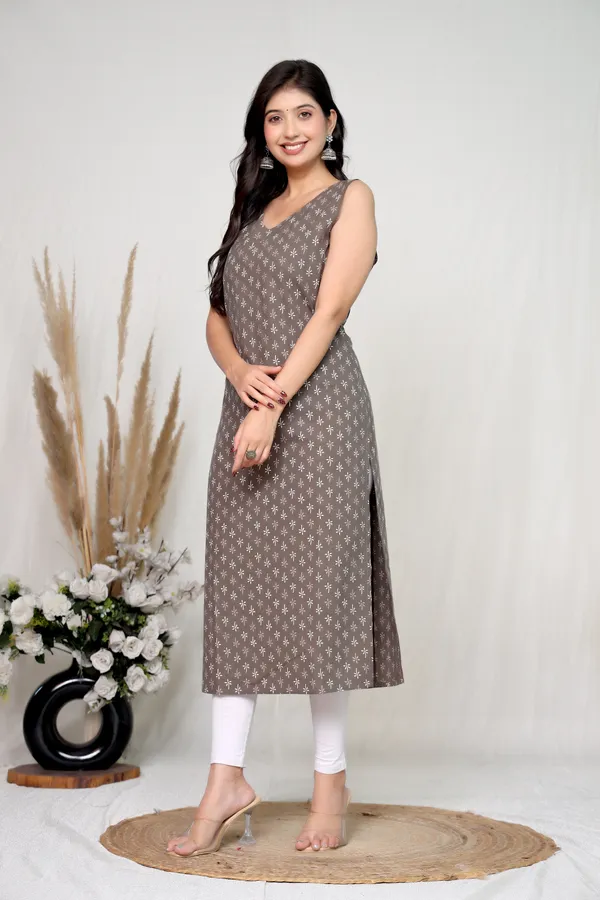 Grey_Cotton_Straight_Floral_Print_Sleeveless_Kurta_For_Women