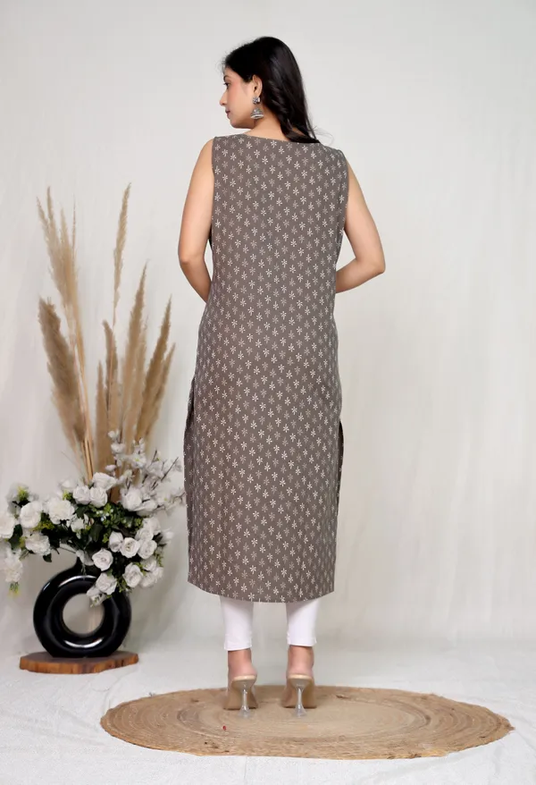 Grey_Cotton_Straight_Floral_Print_Sleeveless_Kurta_For_Women