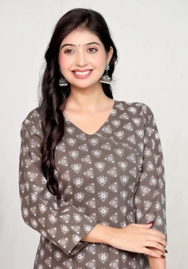 Maroon_Cotton_Straight_Floral_Print_Kurta_For_Women