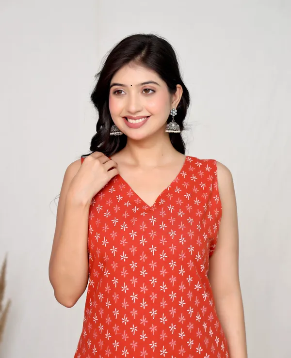Red_Cotton_Sleeveless_Straight_Kurti_For_Women
