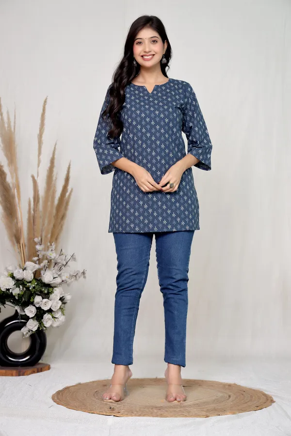 Blue_Cotton_Floral_Print_Straight_Kurta_For_Women