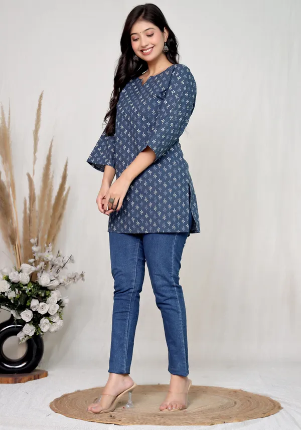 Blue_Cotton_Floral_Print_Straight_Kurta_For_Women