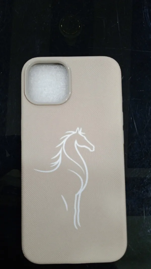 Beige_Horse_Motif_Acrylic_Phone_Case_For_Iphone_14_