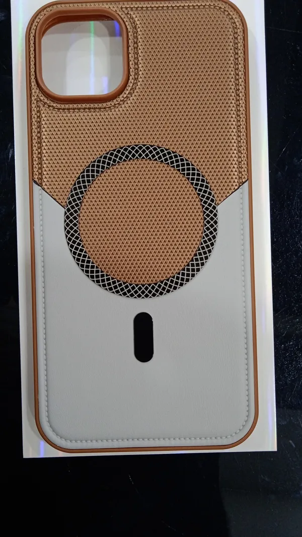 Brown_Textured_Magnetic_Acrylic_Phone_Case_For_Iphone_14_Plus