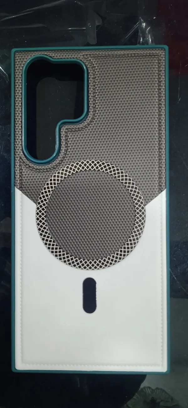 Sia_White_Hard_Acrylic_Phone_Case_For_Samsung_S23_Ultra