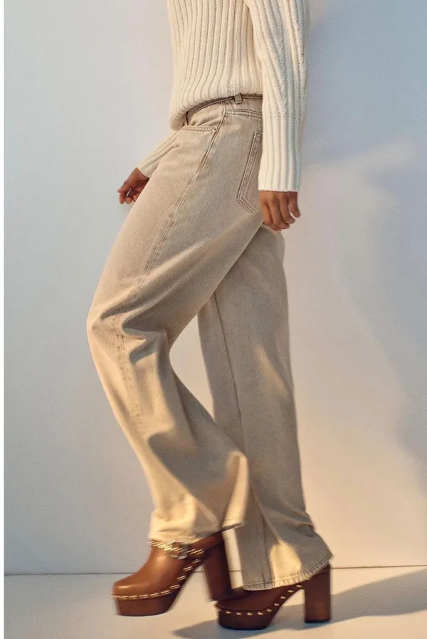 Beige_Denim_Wide_Leg_Jeans_for_Women