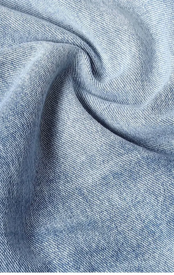 Straight_Fit_Jeans
