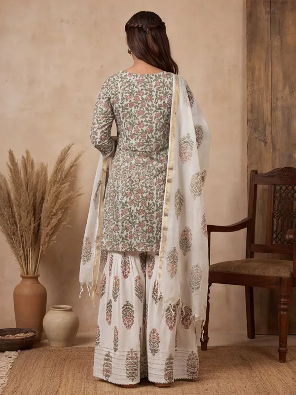 Embroidered_Straight_Fit_Suit_Set