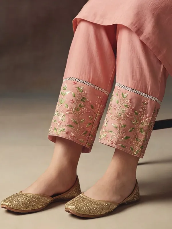 Regular_Fit_Trousers
