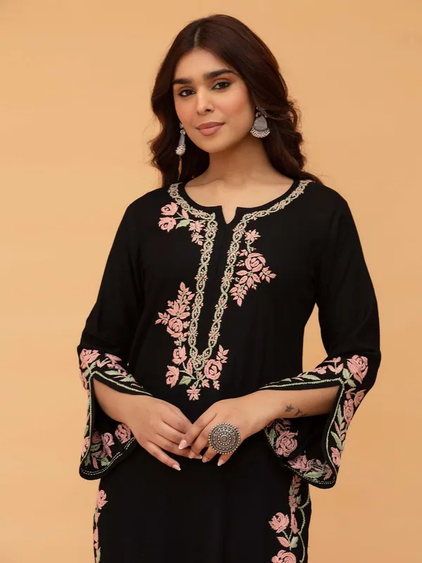 Embroidered_Anarkali_Suit_Set