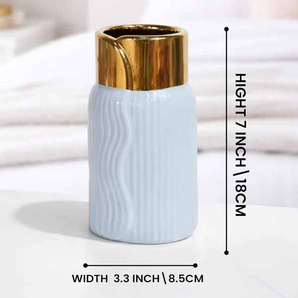 Ribbed_Ceramic_Premium_Vase_With_Gold_Rim_For_Home_Decor