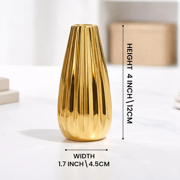 Ribbed_Ceramic_Premium_Vase_For_Home_Decor